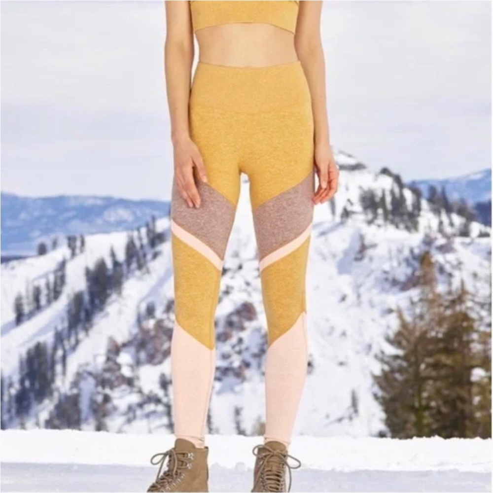 Alo Yoga Alosoft Sheila Legging Tuscan Sun Colorblock